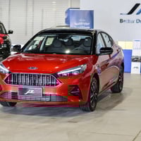 ئۆتۆمبێلی JAC J7 مۆدێل 2025 فوول مواسەفات  دوو رەنگ مەکینە 1500 تۆربۆ ...