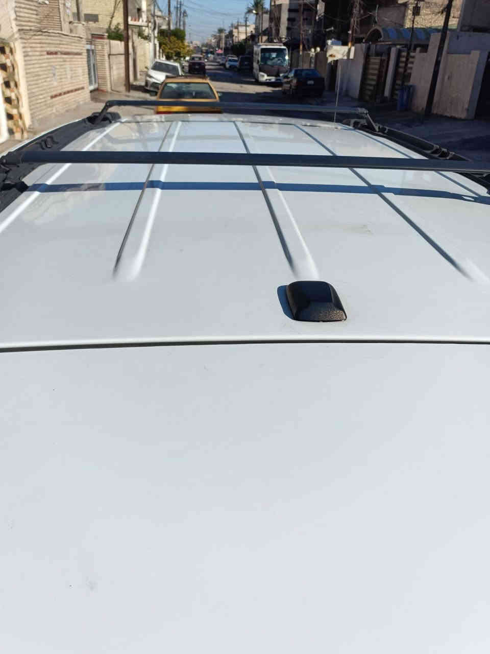 السلام عليكم 
دوج كرفان ابيض رقم بغداد باسمي موديل 2014
حادثها باب الخلفي مع الجاملغ الخلفي 
بيها منظومة غاز 80 لتر 
ارضية وكشنات مدوشمة
تشغيل عن بعد 
سيارة جاهزة من كل شي
كير ومحرك وحدادية
سنويتها 2028
مكاني بغداد المشتل 
السعر 155 
للاستفسار خاص او التواصل على الارقام
*********** /*********** بيهن واتساب
