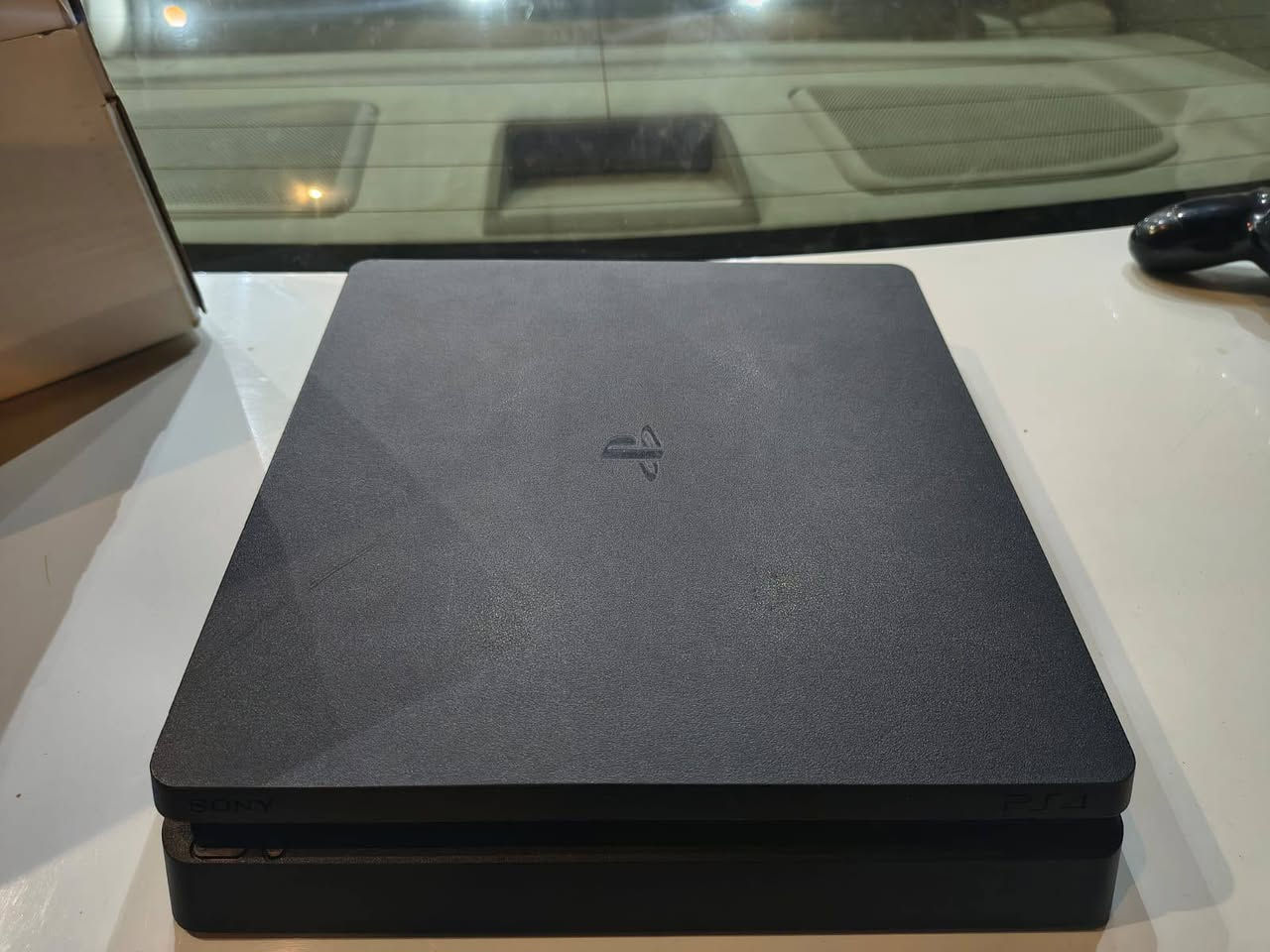 بيع بلي 4 slim ذاكرة واحد تيرا السعر 250 وبي مجال بسيط الجهاز مامفتوح ولامبدل بي اي شي ولاداخل تنظيف ويا ملحقاتة شاحن وجوستيك اصلية والكارتونة مكاني بغداد حي الجامعة للمراسلة على هذا الرقم واتساب  ***********
