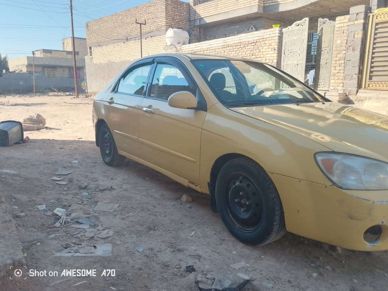 كيا سبكتره موديل ٢٠٠٦ حادث جاملغ امامي بدون لغود بدون شواصي رقم بغداد اسمي هزه جديده سياره مثل ماواضح بلصوره نضيفه غرفه جديده منضومه بانزين جديه تيارات جدد صدر امامي خلفي نص عمر محرك بدايه تبخير كير جديد منضومه تبريد كله جديده مكاني بغداد شعب سعر ٦٣ وبيه مجال جماعه ٥٠ لاتعلق رقم تلفون ***********
