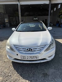 سوناتا ٢٠١١ خليجي محرك ٢٤٠٠ دوششش  عادي  سنويه جديده  صبغ جاملغ فقط  م...