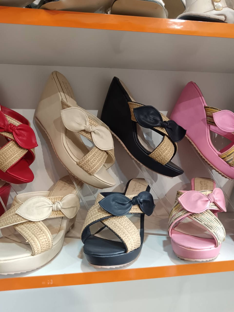 عروض الكنز للاحذيه والحقائب النسائيه
شحاطه كعب متصل 
سعر القطعه 3الف
سعر القطعتين 5الف  وكميه محدوده
القياسات من36الى41
العنوان الأنبار قضاء هيت مقابيل بلديه هيت الجديده مباشر الاستفسار *********** وكُل الهلا بيكم#الانبار_قضاء_هيت
