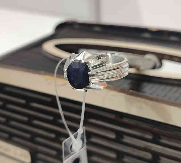 خاتم من حجر الزفير الافريقي الطبيعي
صياغه ثقيلة وجميلة فضه عيار ٩٢٥
يوجد توصيل إلى جميع المحافظات
التواصل ع الخاص او ع الواتساب ***********
