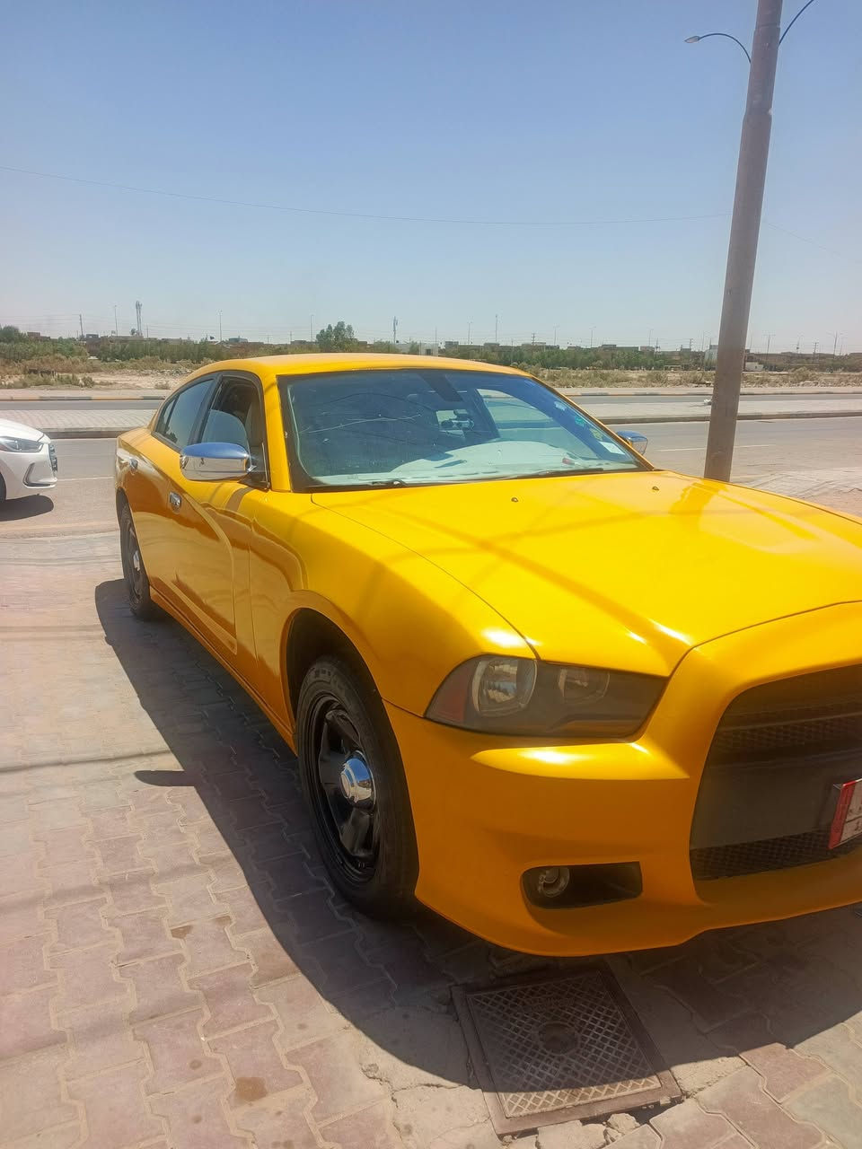جارجر للبيع موديل 13 سياره جاهزه كير مكينه تبريد تخم تاير دوشمه حداديه جديده كهربائي كل جديد بغداد بسمي مكاني الكوت سونار مرفق السعر 155وبيهه مجال ***********
