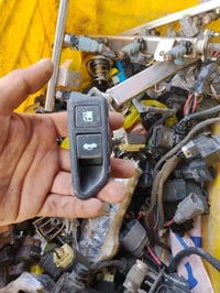 دكمه بنزين • تفصيخ • قطع غيار