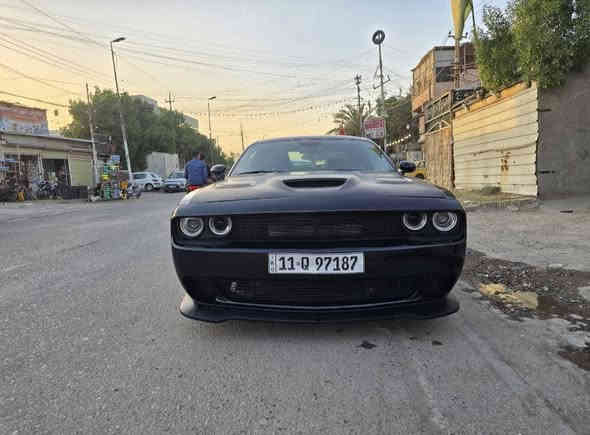 السلام عليكم شلونكم اخوان 
جالنجر 2023 لاست كال رقم بغداد مكينة ٦ ماشيه ١٧ ميل وابد ما شايفه البانزين العادي من طبت لهسه والسياره  بلادية بدون برمجة بدون اي تعيدلات على وضعها البلادي وكشرها حيل حيل نظيف وهاي كدامكم السياره وصور الحادث هم كدامكم 
مكاني بغداد وسعرها 215 وبيها مجال للشراي 
وأي تفاصيل ثانيه خابر وتأمر
***********
