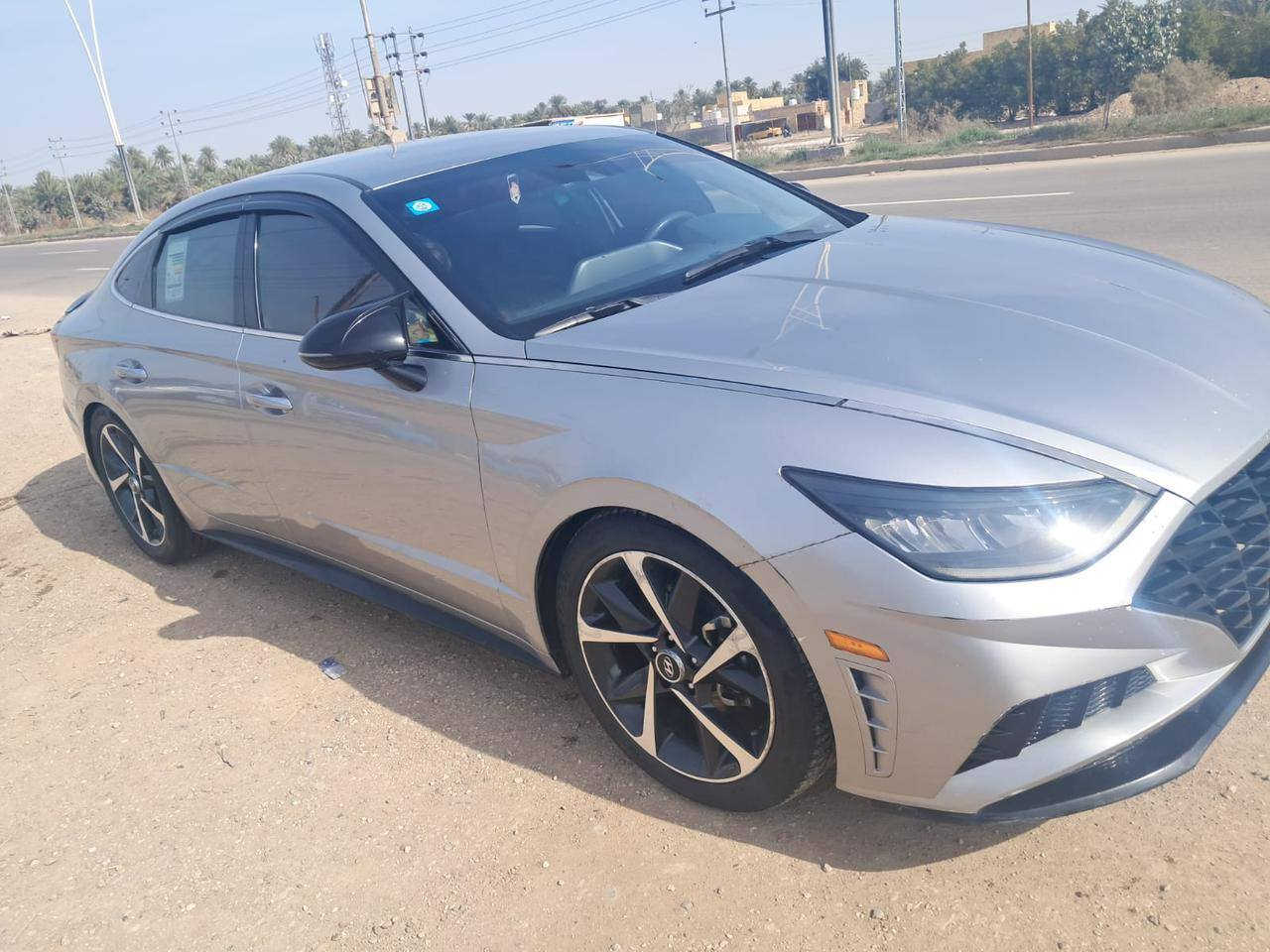 السلام عليكم
سونتا موديل 2021وارد امريكي فقط خشم البنيد معمر 
سياره فول مواصفات ماعدا الفتحة كفاله عامه كير مكينه حداديه كهربائيات تخم تاير كلشي جاهز وضع شركه مكينه دوش رقم ذي قار معوقين وكاله عامه بسمي سياره سنويه لحد 2027تسقط سياره جاهزه على أخر حبايه المكان الناصريه السعر 145وبيه مجال
ترهم مراوس ***********
