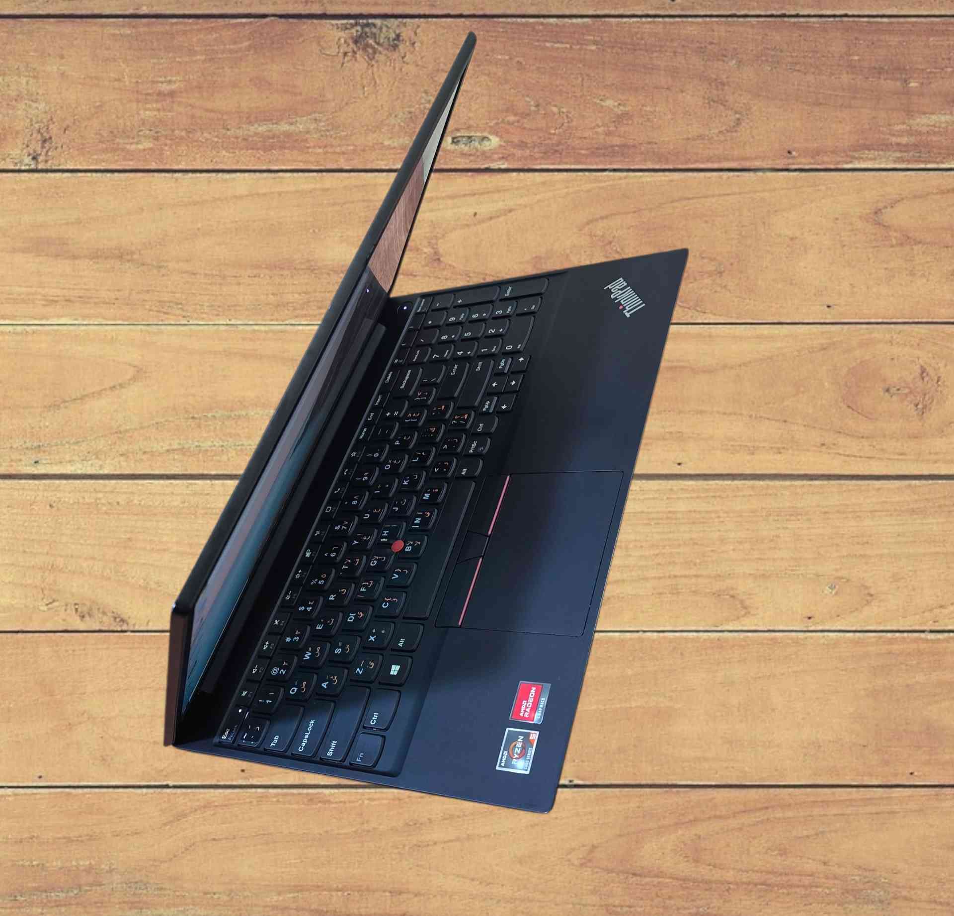 💻لابتوب من جيل 11 بحجم شاشة 15.6 انج الكبير
ومعالج RYZEN5 5500 وكارت الشاشه خارجي 
📢للألعاب والبرامج الهندسية القوية وجميع الاستخدامات 
🔥بسعرر 375,000 دينار فقط (تحطيم الأسعار )🔥
⚡️أقوى سعر في العراق 💁
📢ضمان لمدة شهر كامل 

LENOVO ThinkPad E15 
💻لابتوب ممتاز لرجال الأعمال، الأساتذة ،طلاب الجامعات ، الدراسة والطباعة والتصميم، والبرامج الهندسية، و الاوتوكاد،والماتلاب، والألعاب🎮
يجمع بين الأداء والجودة بسعر ولا أروع!

✅المواصفات الكاملة:
🟩 المعالج Ryzen 5 5500
🟩 الجيل 11
🟩 الرام 8 گيگا  DDR4 
🟩 الهارد 256 GB نوع SSD السريع جداً 
🟩حجم الشاشة 15.6 انج  FHD 
🟩 كارت الشاشه الخارجي 2GB 
🟩بطارية ليثيوم ممتازة جدا تدوم ساعات طويله 🔋

💥ملحقات الجهاز
🔌شاحنة الاصلية ➕ حقيبة هدية 🎁

 •يتوفر توصيل لجميع محافظات العراق 🚗
 • فحص شامل قبل الاستلام
 • ضمان شهر كامل 

📞للطلب والاستفسار راسلنا الآن :
على الخاص او على الواتساب
الرقم ⬅️ ***********
