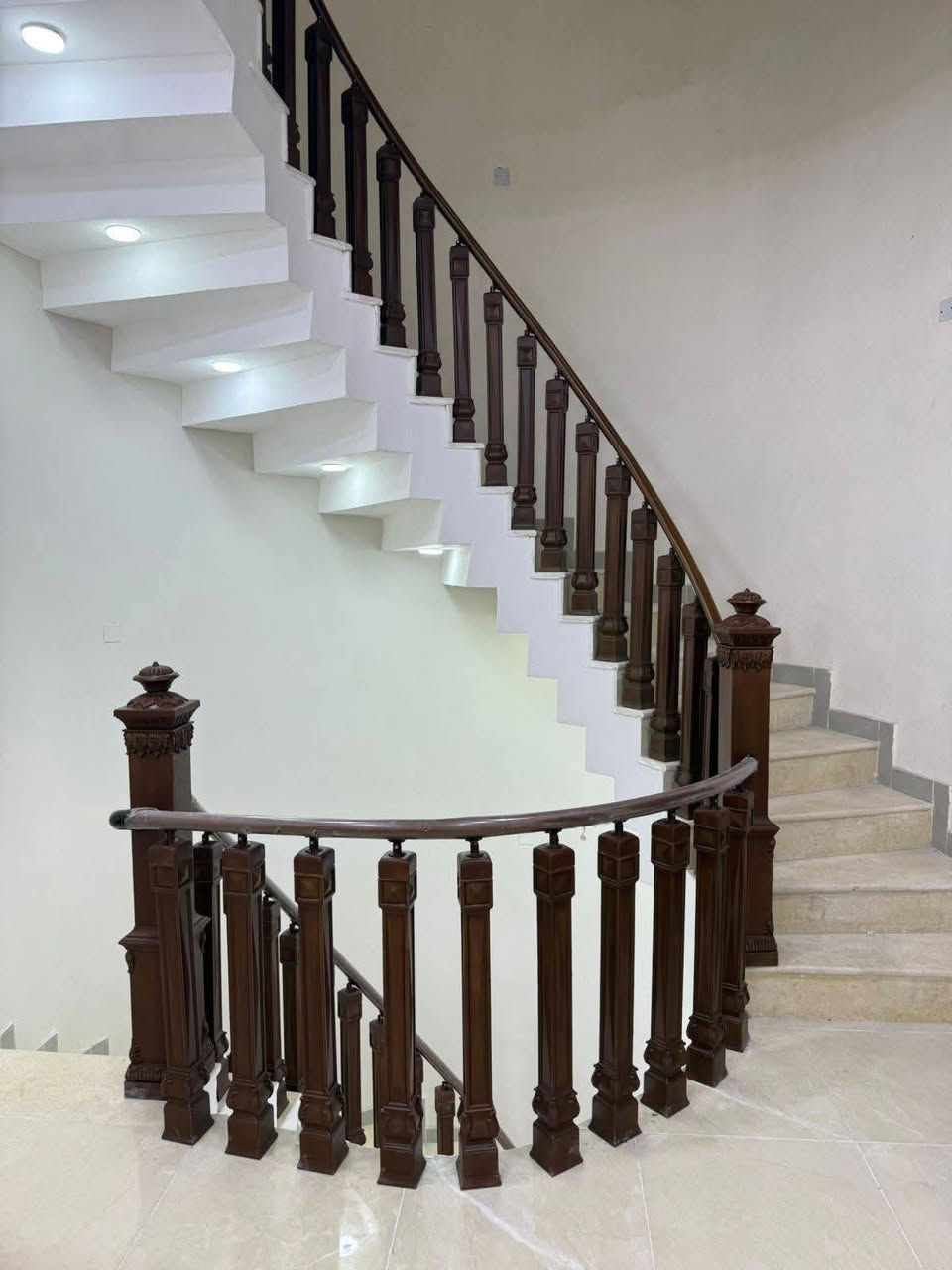 #الخبرة في التصميم📝 ⁦🧰 و الابداع في التصنيع⁦📏⁩ و الدقة في التركيب🛠⁦👷

 تجدونه في منزلكم مقدم لكم من #معرض نور الحسن للمحجرات التركيه 🇹🇷⚜️

-----------------------------------------------------------------

#تصميم📝 و #تنفيذ📐 و #تركيب🔧 محجر ذو جودة عاليه وبأسعار مناسبة جدا 💵
🫴🏻 
الالمنيوم 3خطوط المتر 35لف 💓
ألالمنيوم 4خطوط المتر 38الف💓 
سعر الرمانه 3الف فقط 💓
💓⚜️🔱🌹🇹🇷❄️🩷⚜️
أسعار الالمنيوم المربع الاسود والشمباني المتر 60الف باقي الالوان كلمن وسعره
❄️❄️❄️❄️❄️❄️❄️❄️
(سعر العرنوص الملكي من 20 الف الى 35الف ) 
(أسعار الجام المقسى المتر 65الف)
(سعر المتر الحديد مع قبضه الالمنيوم 80الف)
🏴🏳️🏴🏳️🏴🏳️🏴🏳️
بالقوة والجماليه بضمان لمدة (5)سنوات للمنتوج ...
يمتاز بروعة الوانه وفخامة تصميمه واناقة تفاصيله...
نقدم لكــــم محجرات من مادة الABS   و زجاج مقسى ١٠ ملم و ألالمنيوم لجميــع الاذواق

يتكون البوليمرالمشترك من ثلاث مواد

اكريلونتريل: يزيد المقاومة ضد الحراره العالية والتفاعلات الكيميائية
البوتادين: يزيد قوة الانضغاط والصلابة
الستايرين: الليونة افضل والتماسك العالي

خصائص المادة..💎
1- الصلابه والاستحكام
2- قوة العالية امام الضربات
3- ثبات الالوان لفتره طويله
4-العزل عن الكهرباء
5- تحمل درجات الحراره العالية والرطوبه
كل هذه الخصائص جعلت من #معرض نور الحسن للمحجرات التركيه اعطاء ضمان لمدة (5)سنوات بجميع منتجاتنــا

متوفر الآن في #معرض نور الحسن للمحجرات التركية 🇹🇷⚜️

شكرا لثقتكم و بثقتكم نتطور 👍🏻✅للأطلاع والحجز والاستفسار زيارة الصفحة 📲
او الإتصال على ألارقام التاليه 
 ***********
***********
 واتساب 📱🍀
العنوان كربلاء المقدسة  🏙
