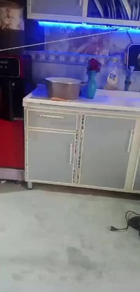 نجف • كاونتر ٢م • ثلاجه كبيره