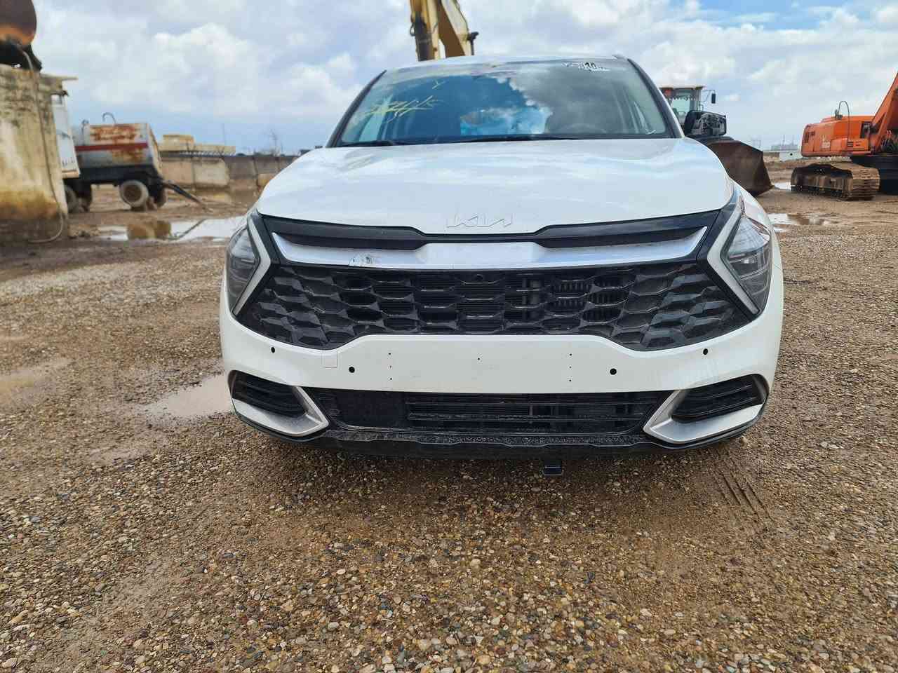 سبورتج موديل ٢٤ دخول جديد هايبرد الرقم بس رسوم 
بدون ارباك موجودة بغداد تباع على حادثهة ***********
