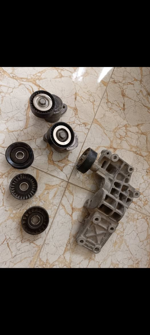 السلام عليكم غراض جورني للبيع مكاني كوت وعندي توصيل كافت المحافظات رقم الهاتف ***********
