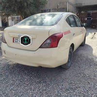 تاكسي • ٢٠١٤ • ابيض