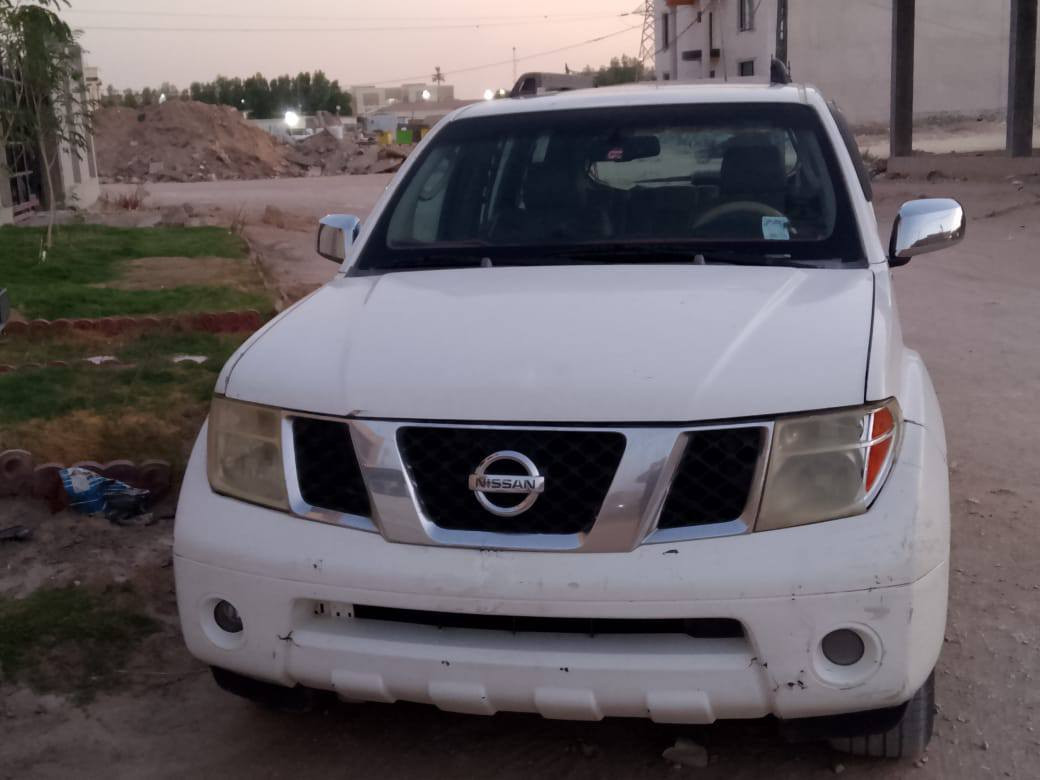 للبيع نيسان باڤندر 
ادوات محرك كايم 
سعرها 20 وبيها مجال للشراي 
للاتصال 
***********
