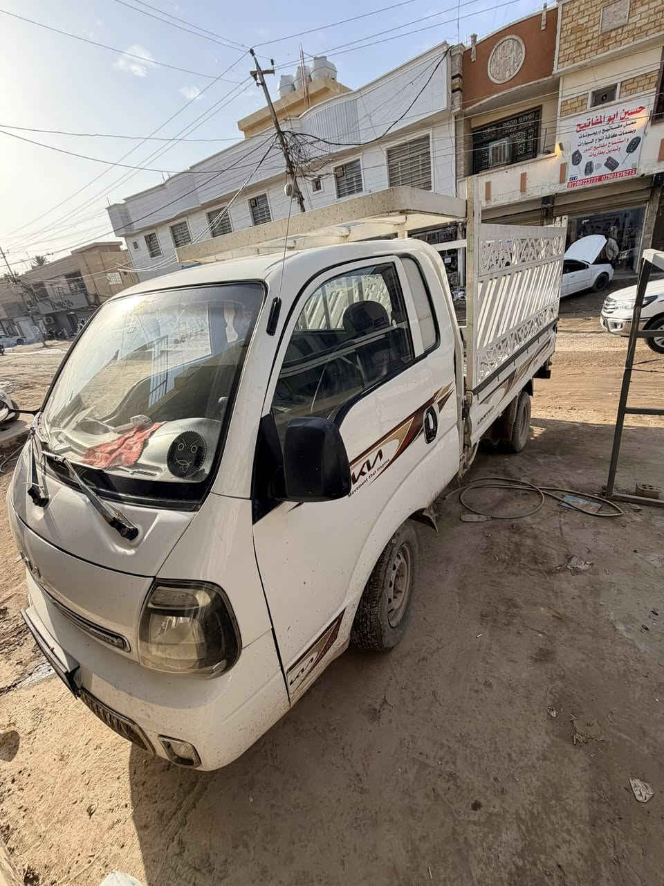 ملاحظة @@ مكلف بالنشر رقم صاحب السيارة هذا ***********
بنكو 3 محرك 3000 مسكر موديل 2004 محدث شكل 2024 
رقم بغداد انكليزي مكانها بغداد بأسمة تحويل ثاني يوم 
مكينة كايمة 
السعر 60 ورقة 
للتواصل الرقم اعلاه
