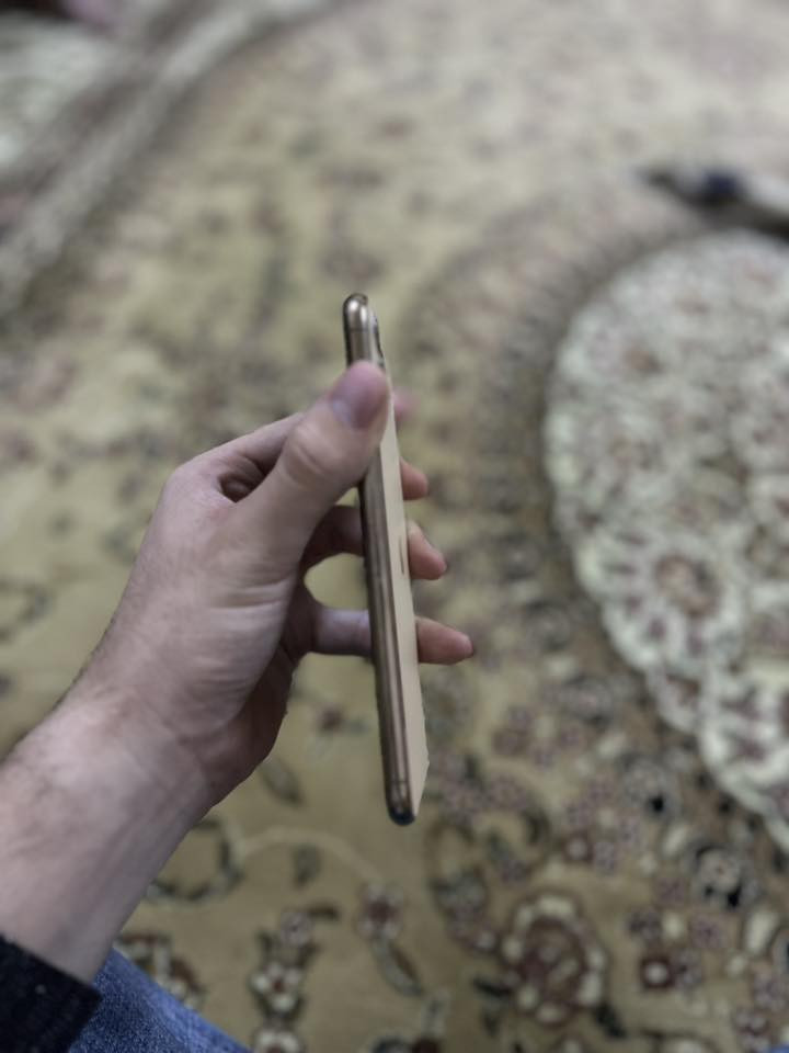 ايفون 11PROMAX
ذاكره 256
بطاريه 78 شرط قطاره ب شحن 
جهاز مبي جلخ واحد 
جهاز كلشي ممبدل بي واني فاتحه من كارتون فقط بي خط ب شاشه وشرط ممئاثره على لمس نهائياً ولا تحتاج تبديل 
السعر 200
تواصل *********** واتس
