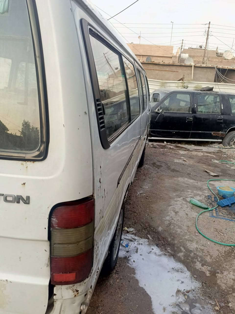 سلام عليكم لبيع فتون 2009 محرك ستاركس 3000 السعر 22 ورقه مطلوبه مليونين على المشتري ***********
