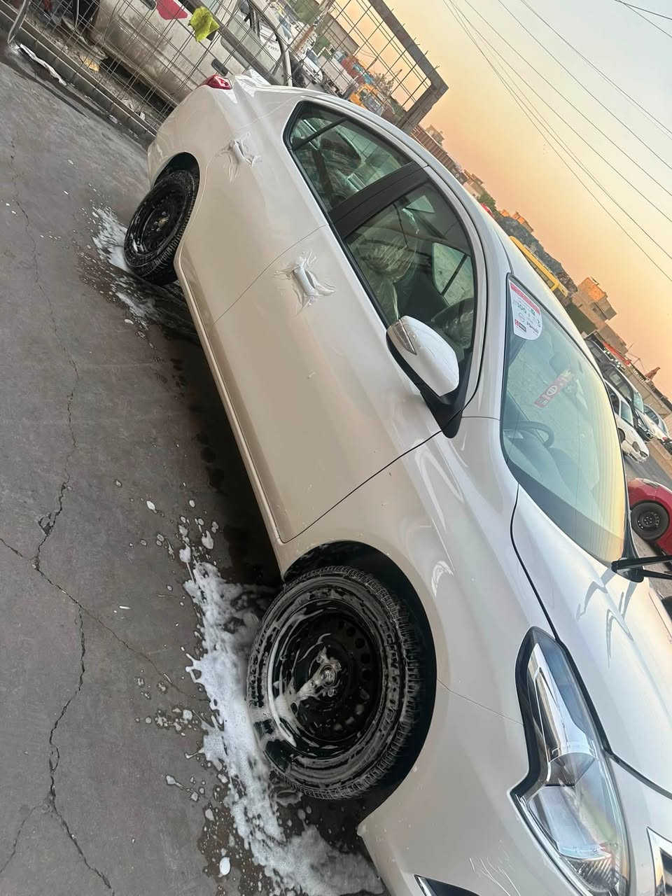 سلام عليكم سني للبيع مديل ٢٠٢٥ بسمي فول زيرو ماشيه الف السياره مكفوله كفاله عامه تبريد ثلج 
عنوان بغداد الكماليه سعرهه ١٢٨ وبيهه مجال بسيط 
***********
