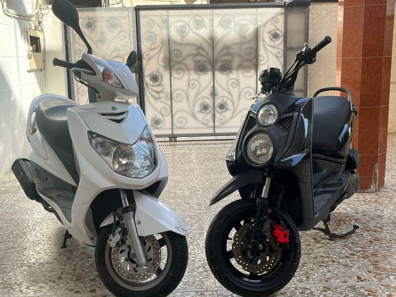 السلام عليكم 
سكنز جبلي للبيع 
الدراجه ممتعوبه و نظيفة بمعنى الكلمه ماشيه 27 الف حقيقي حقيقي بيها طلاعات و واقعية طين كاربون و بيها كلج امامي و ستيرن رياضي من برا العنوان بغداد الامين الثانيه السعر 1400 ( الدراجه متذب عليها دينار )
للاستفسار ***********
