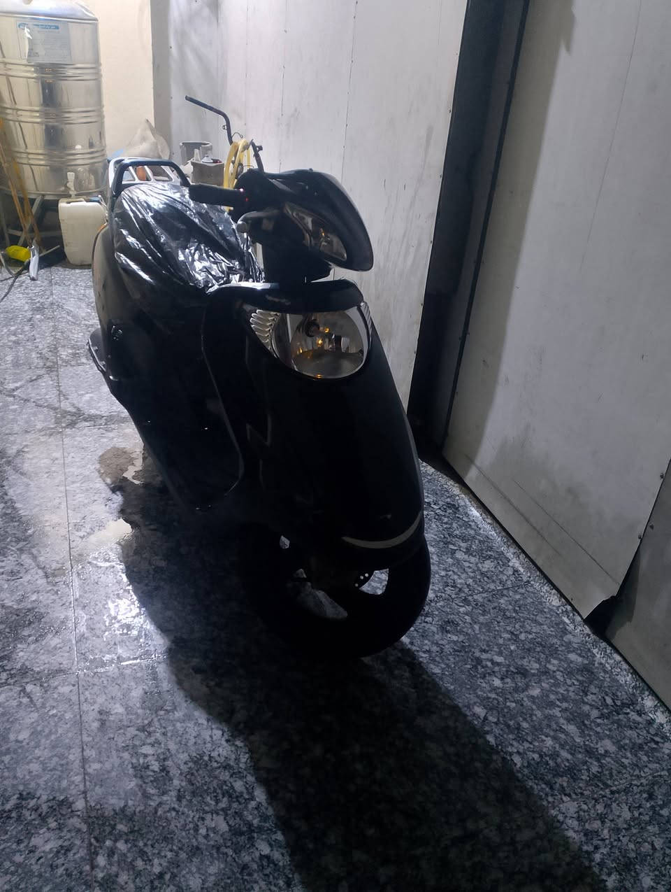 السلام عليكم ورحمه الله سبيسي ياباني للبيع كامله بس يحتاجله ترتيب بيه كابريتر ياباني سلف هندر كهربائيات كله شغاله بريك بالمكان و كفر ياباني مكان بغداد البلديات سعر 425 وبيه مجال الطيبين ***********
