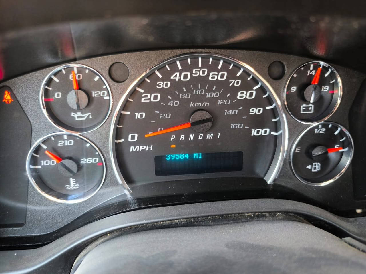 شوفرليت فان موديل 2021 للبيع لون ابيض ... ماشية ٤٠ الف .. محرك ٦ سلندر ... محرك  4.3cc... التواصل مع رقم الهاتف
 ‏ 
 ‏ ‏‏‪0771 594 3600‬‏
