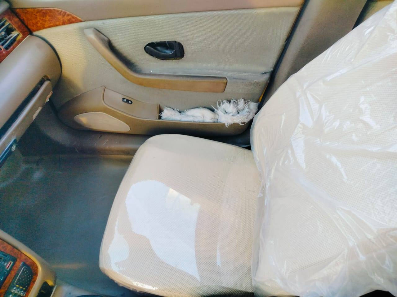 سلام عليكم سمند مديل 2010
مصفره هيه وغرامات مكينه كير خير من الله لا تنقيص ولا تبخير 
صدر خلفي مامي جديد  دوشمه جديد كهربائية كله شغاله تخم تاير جديد باتري جديد شرط تحويل  مكان سياره زعفرانيه 
سعر 29 رقم الهاتف ***********
