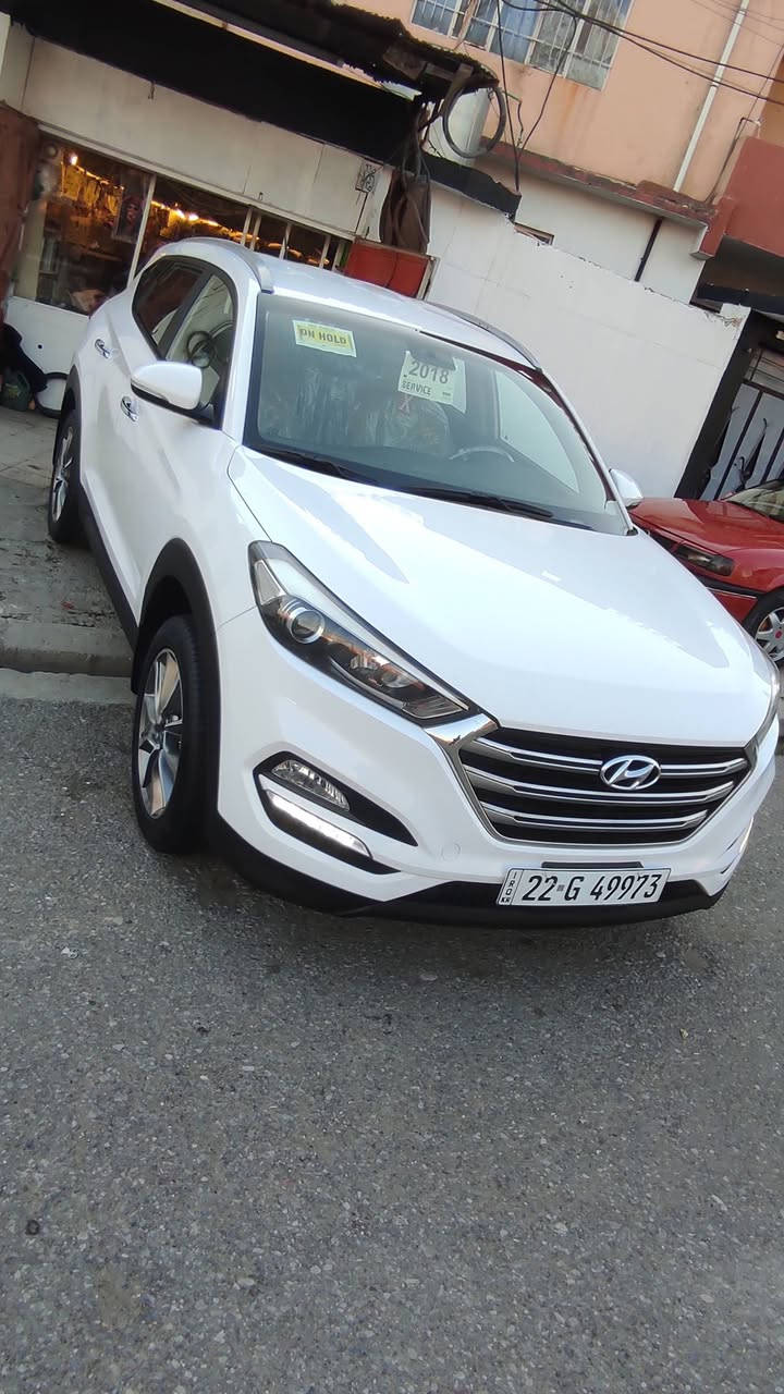 السلام عليكم توكسن موديل 18خليجي رقم اربيل الجديد ماشية 99الف كيلو السيارة نظيفة بيد الشرعي من الشركة مواصفات حساسات مري شفط اشاير بالمري ويل كب لد زنون تبريد قطعتين منفصل تحكمات ستيرن بلوتوث وبعد بيها مواصفات السيارة بيها ربع باب السائق صبغ ومكانين كارت شرط التحويل هزة جديدة مكان السيارة موصل السعر 175 ومجال للاستفسار الاتصال على الرقم التالي ***********
