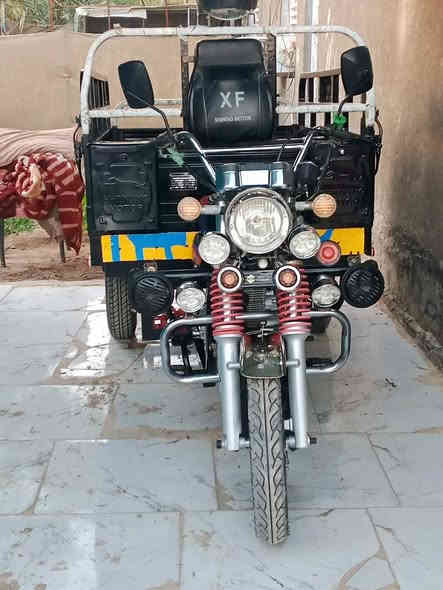 ستوته 2023للبيع اوراق اصولي مكفوله كفاله عامه
السعر2700وبيهه مجال

***********
