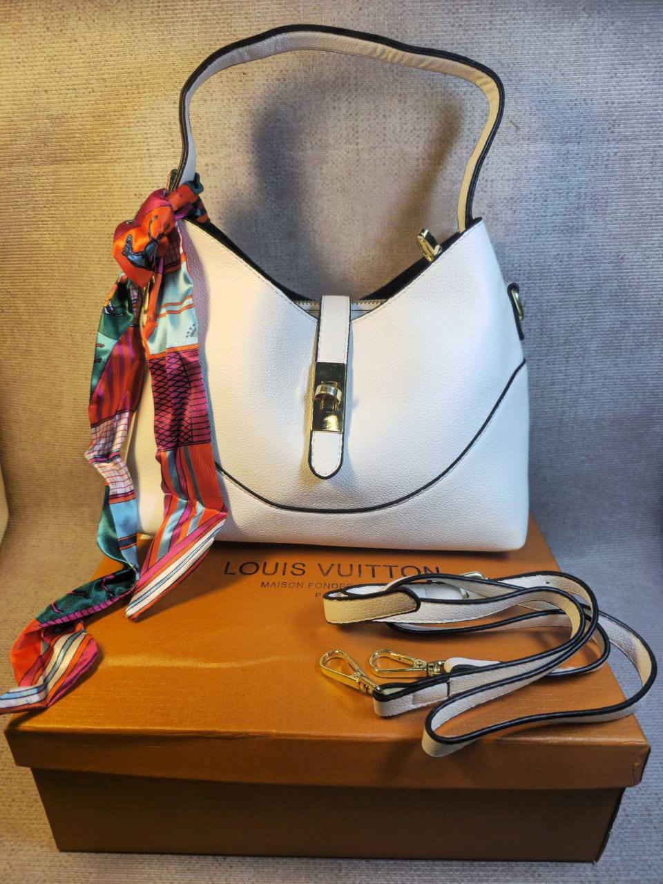 عندي جنط ماستر كواليتي عددهن 13 وحدة سعر الجنطة 25 الف و التوصيل مجاني لكل العراق

و الي يريدهن كلهن ابيعهن جملة بسعر مناسب 

رقم تواصل ***********
