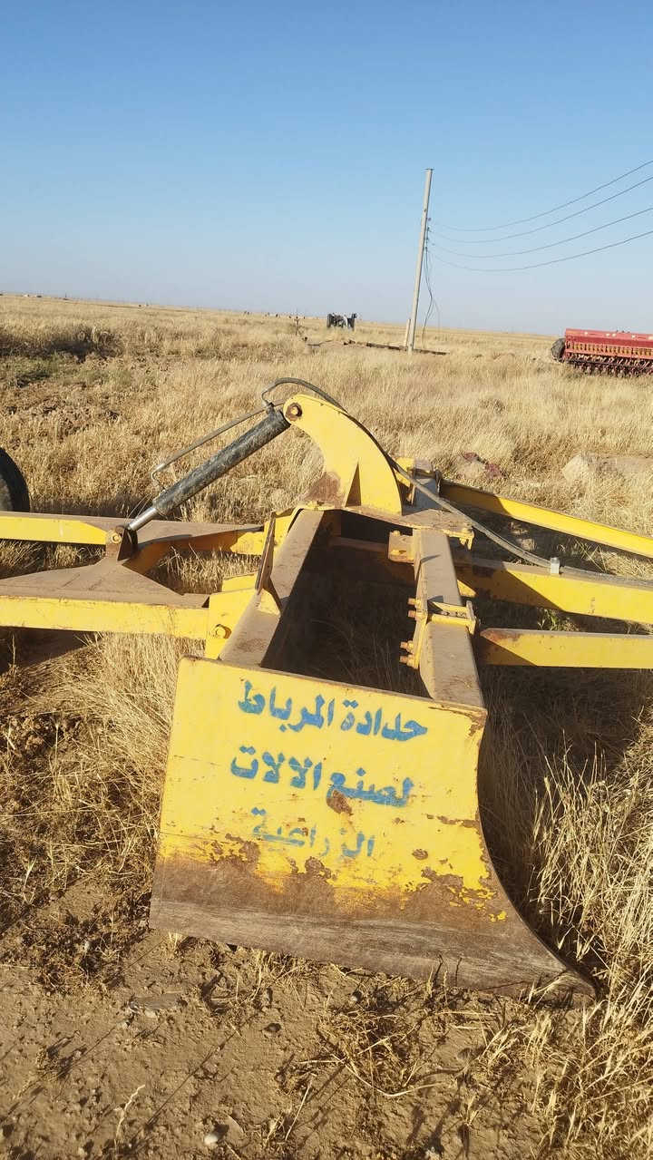 للبيع معدلان 
العرض 3متر
الحديد الضهر 12ملم
الصفايح15 ملم
المجر 3.5 متر


**إذا كنت صاحب هذا الإعلان وتريد حذفه لأي سبب، رجاءا أرسل رسالة إلى الدعم الفني**