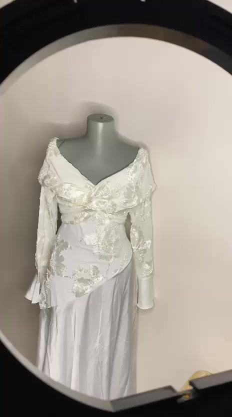 قياس xl 
25 الف ليبل


**إذا كنت صاحب هذا الإعلان وتريد حذفه لأي سبب، رجاءا أرسل رسالة إلى الدعم الفني**