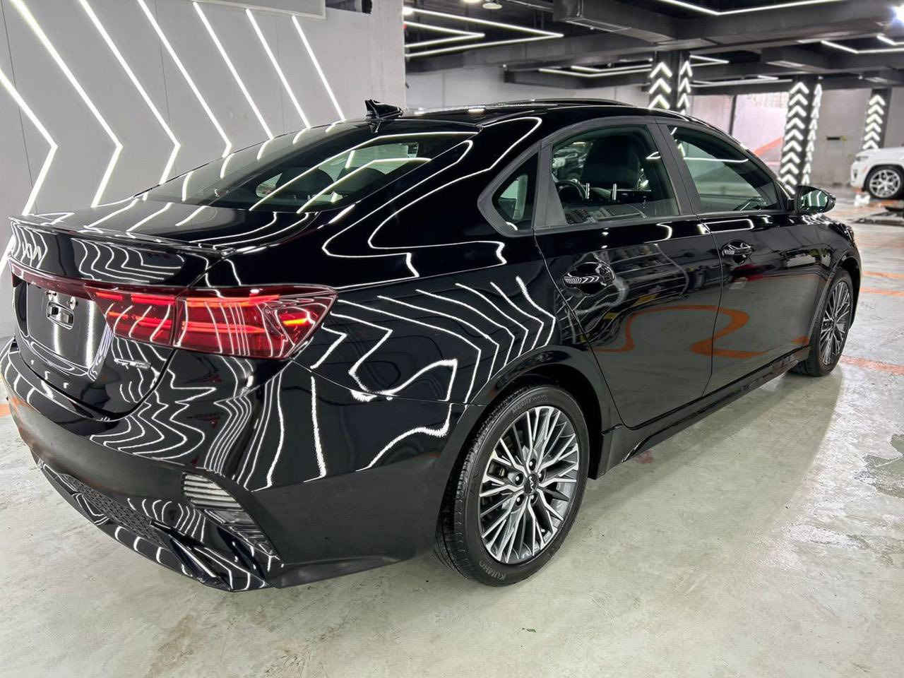 كيا فورتي  GT LINE موديل 2023 
رقم اربيل دخول وترقيم جديد
صور الحادث مرفقه 
مكفولة من الصبغ والايربك
محرك 2000دوش

ملاحضة:   مرقم اربيل السياره . ماشيه 49 الف كيلو

مواصفات 
بصمة وسلايت
ابواب بصمة
كشن جلد
كشن كهربائي
كشن هيتر
ليد خلفي و امامي
شاشة كبيرة
كاميرا
رادار امامي و خلفي
رادار جانبي
حساس 
ويل كب
بلاجكتور
تحكم ستيرن
تحديد السرعة
صندوق ذكي عن بعد

عنوان بغداد العطيفيه:📍📍

للتواصل:  ***********
