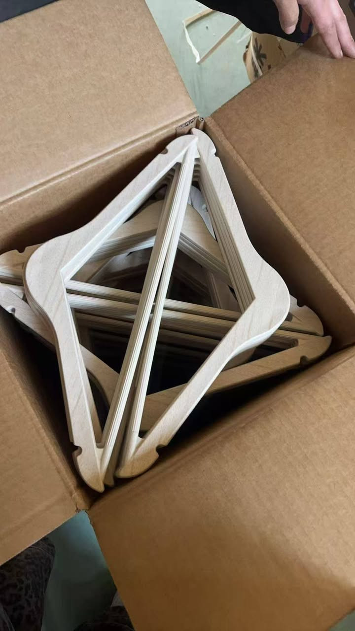 43*10.cm plastic hanger, many colors are available
welcome to inquiry
Wechat/Whatsapp:0086－16622941459


**إذا كنت صاحب هذا الإعلان وتريد حذفه لأي سبب، رجاءا أرسل رسالة إلى الدعم الفني**