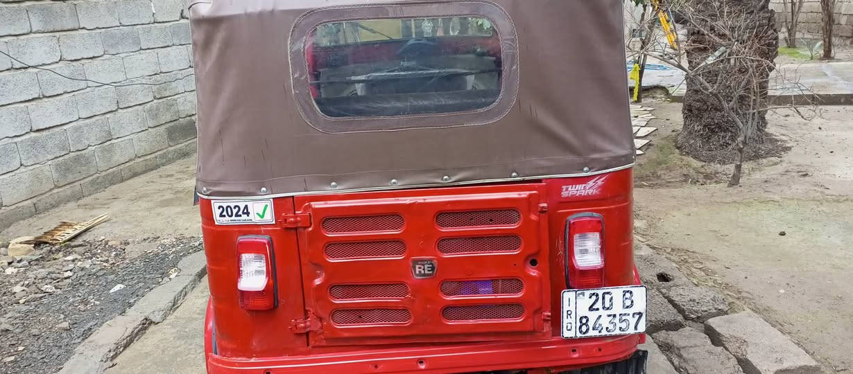 تكتك 18محرك مجفت قبل 20يوم اكسل كذلك باتري جديد فلا وين جديد تخم تأثير بريك اكلج كله درجة اولى كهربائيات كله شغله مابيه اي نقص السعر 5 ملايين 
***********
