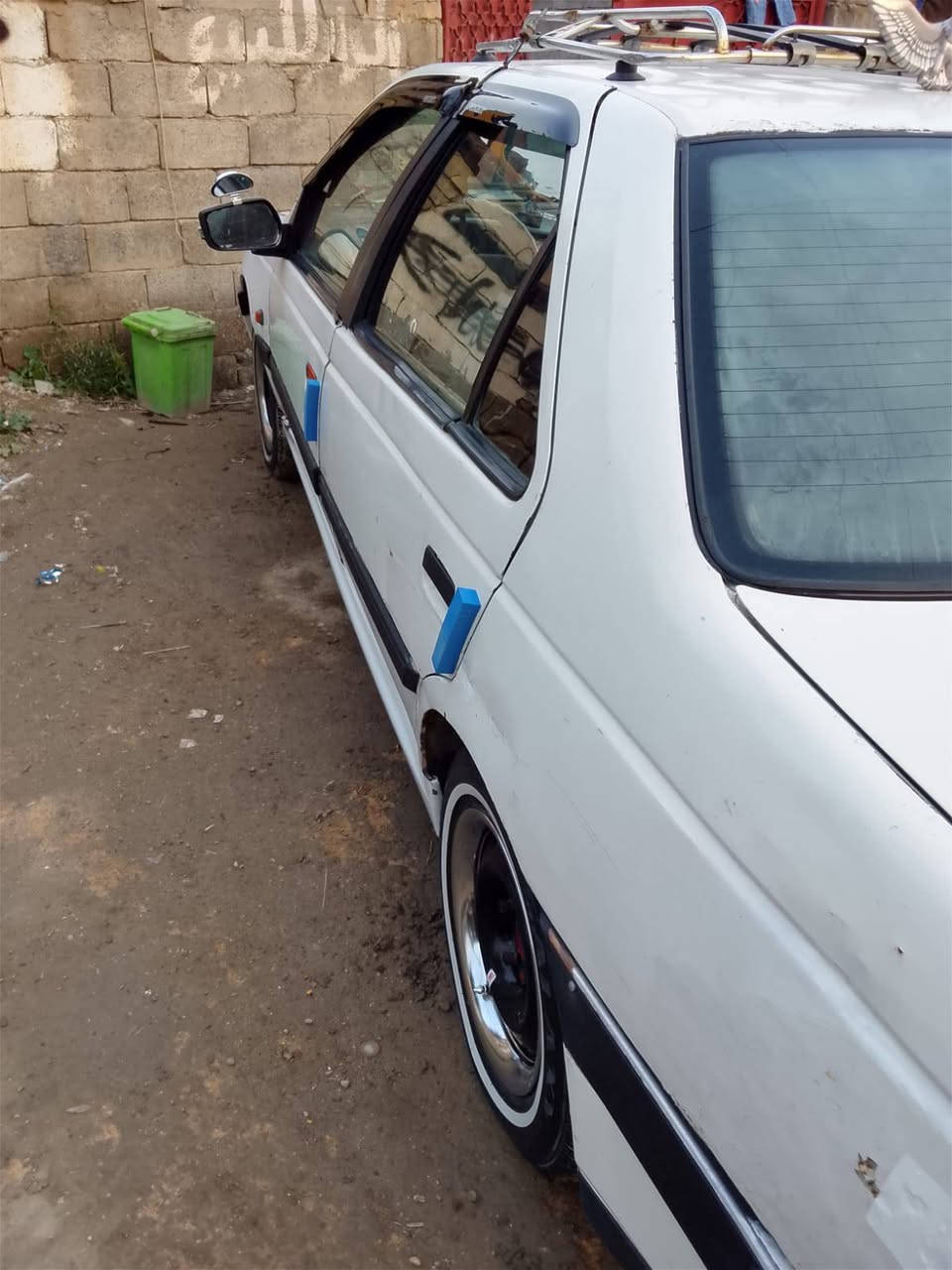 سلام عليكم بيجو GLX خصوصي للبيع كير ومحرك فرنسي لاتنقيص ولا تبخير رقم كربلاء انكليزي سنوية ل 2030 تحويل مباشر  كشر شوف العين سياره نصبته حلوة صدر جديد داخل نظيف تبريد عايزة فقط غاز مكاني بغداد السعر 25 وبيه مجال ***********
