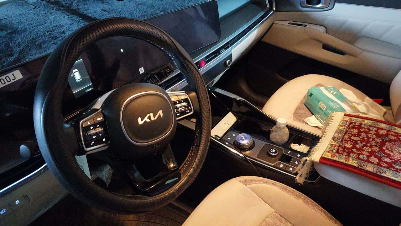 السلام عليكم سورنتو 2024وكال الدوليه ماشيه 16الف قابله للزياده مواصفات المعروفه سته سلندر بغداد السيديه لاستفسار ***********
