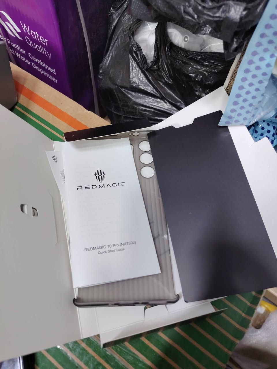 ريد ماجك 10 برو ذاكره ٢٥٦ عشوائيه ١٢ الجهاز نضيف ومداخل تصليح ابد افحص وين متريد الجهاز بي طخه بلضهر صغيره جدا والضهر مفطور السعر ٦٥٠ وبي مجال اي استفسار على هذا الرقم *********** مكاني بعقوبه التحرير
