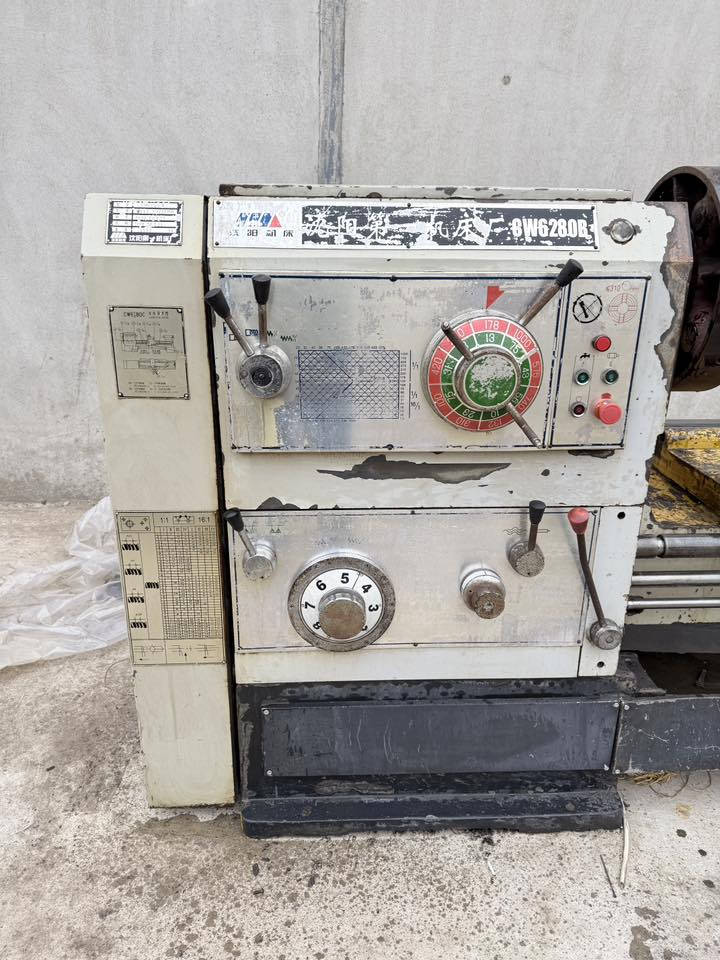 بحمد الله وصول  تورنة نوع صيني مؤسسةمستعمل النضافة ٨٥٪؜ كما نوصح بالصور ٣ متر ًمن العينة الى السلايد نوع  عالي تحتوي على كصة تفر ٨٠ سم  على الفرش ١ متر  مع الكصة فتحة البنك ١٠٥ ملم  ملاحظة للحصول على السعر الاتصال او ارسال رسالة على الواتس اب على الرقم 
***********
العنوان الموصل
