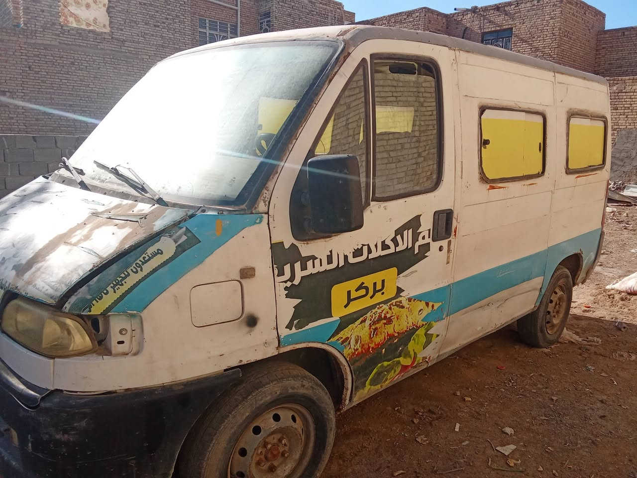 سياره دوج كرفان
موديل ٢٠٠٠
شغاله كير ومكينه خير من الله 
كير ومكينه بلاد 
سياره جاهزه شغاله مال مشروع او حمل 
سنويه ساقطه ٢٠١٩
سعر 2500 بيها مجال 
راعيها بل نجف ما اندله ابيع هيج كوم حديد العوان ميسان 
***********
