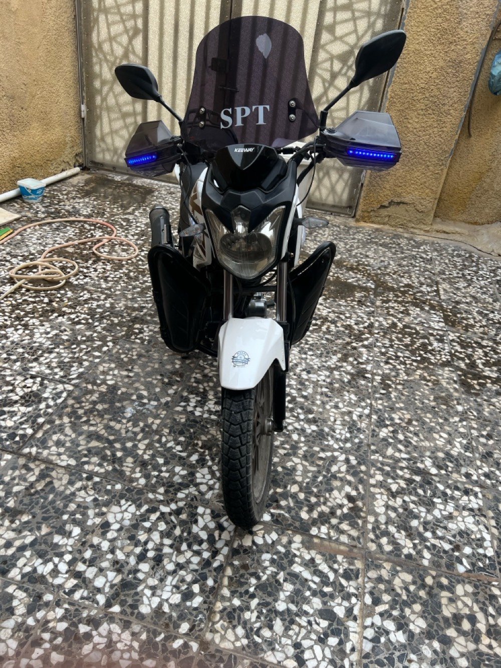 دراجه Rk 200

مستعمله لبيع  مكفوله من محرك 

ماشيه 22 الف

مكان بلديات 

***********

سعر 2.400.000

بيه مجال