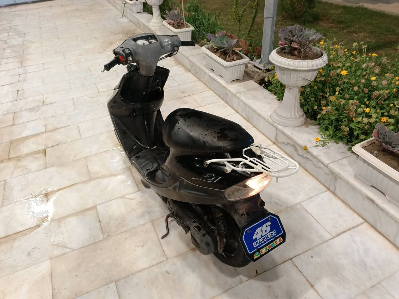 السلام عليكم للبيع بيجي 60 كامله مابيهه كل نقص دراجه خير من الله مكاني كوت داموك السعر 200 وبيهه مجال رقم الهاتف ***********
