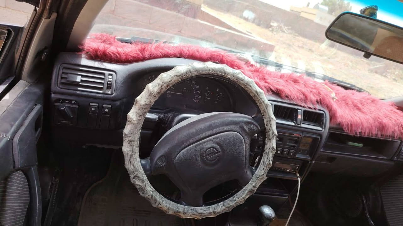 فكتره 94 محرك الفين نضيف صدر نضيف سنوي 23.  صاحبه بديره السعر 26 بي مجال العنوان القائم العبيدي معرض اكرم لتجارة السيارات نقد فقط لا مده ولا تقصاط اذا اكو ابرنس مراوس اراوس.


**إذا كنت صاحب هذا الإعلان وتريد حذفه لأي سبب، رجاءا أرسل رسالة إلى الدعم الفني**