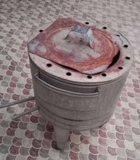 اسلام عليكم  تنور صغير للبيع السعر 15الف والتوصيل مجاني 07818605396