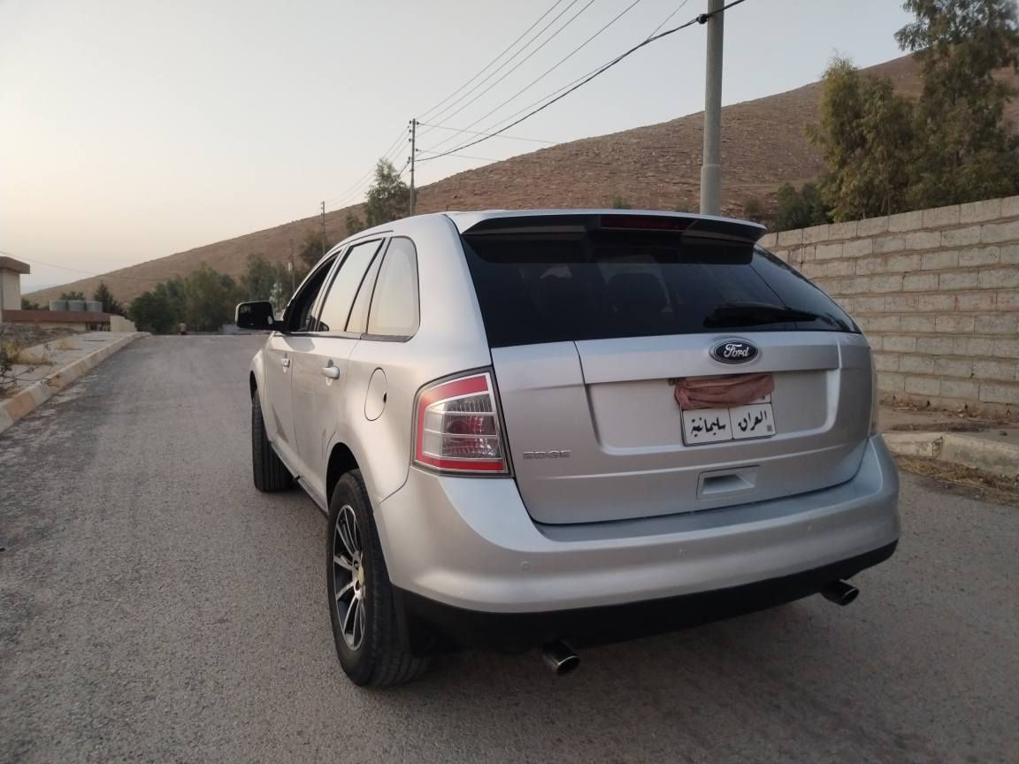 فۆرد ئیدج 2010
فۆرد نیڤا سلڤەر تەنها ئەونەدەی بۆیاخە کەدیاریم کردوە تاک ئەکسل و ناوزەرد حاسەی پشتەوەو تحدید سورعە تبرید مەرکەزی .
مەکینە و گێڕ بەشەرت نەکراوەتەوە بوخارو دوکەڵ و صرفی نیە
چوار تایەی تازەیە پاتری و ڕۆنی تازە گۆڕاوە ویل کڕۆم 
تەقەو ڕەقەو چرکەی تیانیە تەنها سەنەوی بەسەر چووە
96 گەڵاو معاملە شوێن سیدصادق
وەتساپ
0773 155 0404 حلبجة, السليمانية
