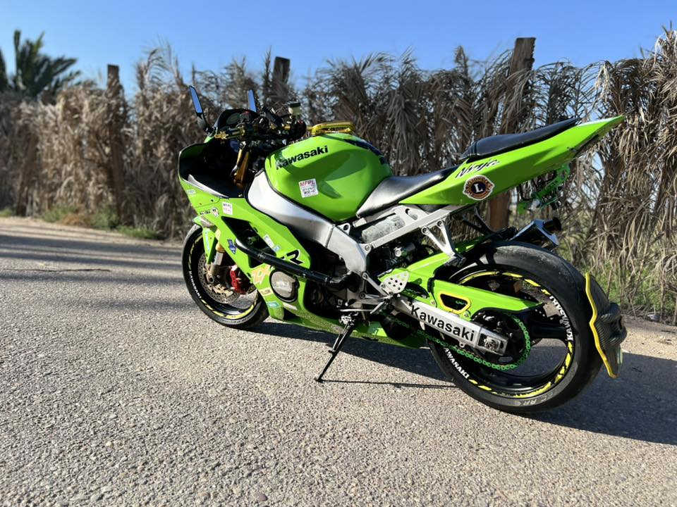 كاوسكي ٢٠٠٤ حجم محرك 636 نكرة ما بيه اي نقص سعرة ٢٢ $ ناصريه -سوق الشيوخ ***********
