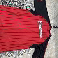 ملابس • توصيل