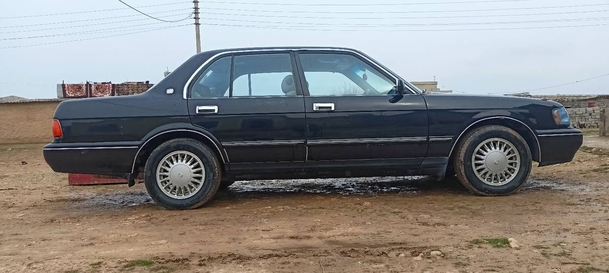 سياره رانب كراون موديل 93 تحوير ايماراتي جاملق خلفي جهت اليمين صبغ سنويا  نينوى جاهزه من كل شي تاريخ السنويا 2027 ***********
