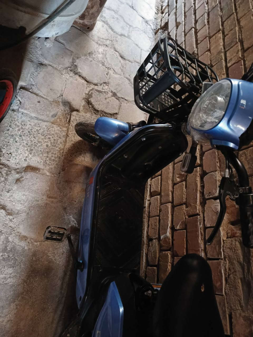 للبيع***********
