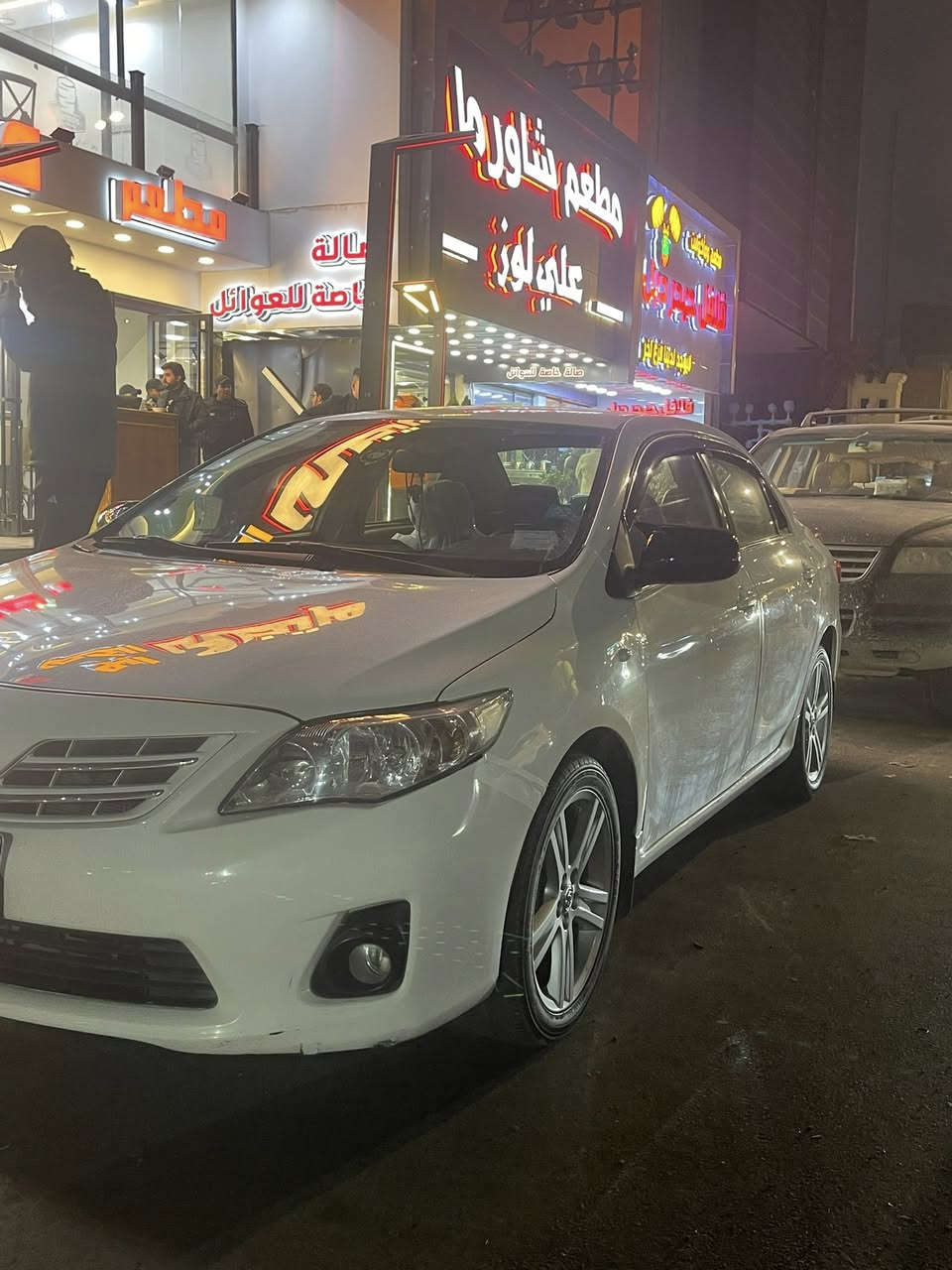 السلام عليكم كورلا ٢٠١١ للبيع سيارة السونار مرفق بلصور بيهة مكانات صبغ بارد بسيط خلف باب السايق السيارة كاملة كل نقص مابيه  الكير مفتوح مبدل بي جبنة كير محرك مكفولات 
السعر ١٣٠  بيهة مجال للشراي اذا اكو مراوس اراوس ونتفق ع فرق  السيارة باسمي ماجاوب خاص اتصل وبيك خير ودلل السيارة موجودة بغداد الكرخ
***********
