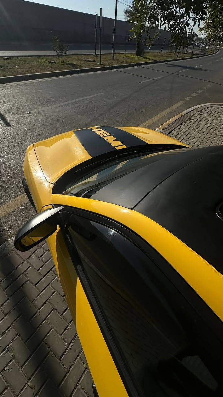 السلام عليكم ..
جارجر دايتونا
موديل ٢٠١٧
محرك٥٧٠٠
المواصفات 1/1 شنو بالك بيه
رادار امامي
رادار جانبي
مري قلاب +تعتيم
فتحة سقف
حساس خلفي
شاشه كار بلي
شفتات ستيرن 
سستم صوت الباين +دمام بلجنطة بلاد
كشنات  حضن خزن ميموري
تدفئه تبريد كشنات
سوبر تراك باك
ستيرن كهرباك 
داخل كنتارا وجلد 
ويل كب نجمه
كت اضافات خارجية كامل
كزوز موبار وعليه بوابات كتم وعليه كت اوف
قماره اسود بلاد + ستيكرات دايتونا
لايت متغير +عدسات Q5
ماشيه 84 ميل 
ادامه كامله علسياره من بلكات وفيت بم وباتري وتبريد
وصدر +برمجه 
رقم  بغداد انكليزي 
السياره قطعه وحدة صبغ بدون ايرباك 
السعر 215$
وصور الحادث موجودة
***********
مكان السياره بغداد نفق الشرطة
